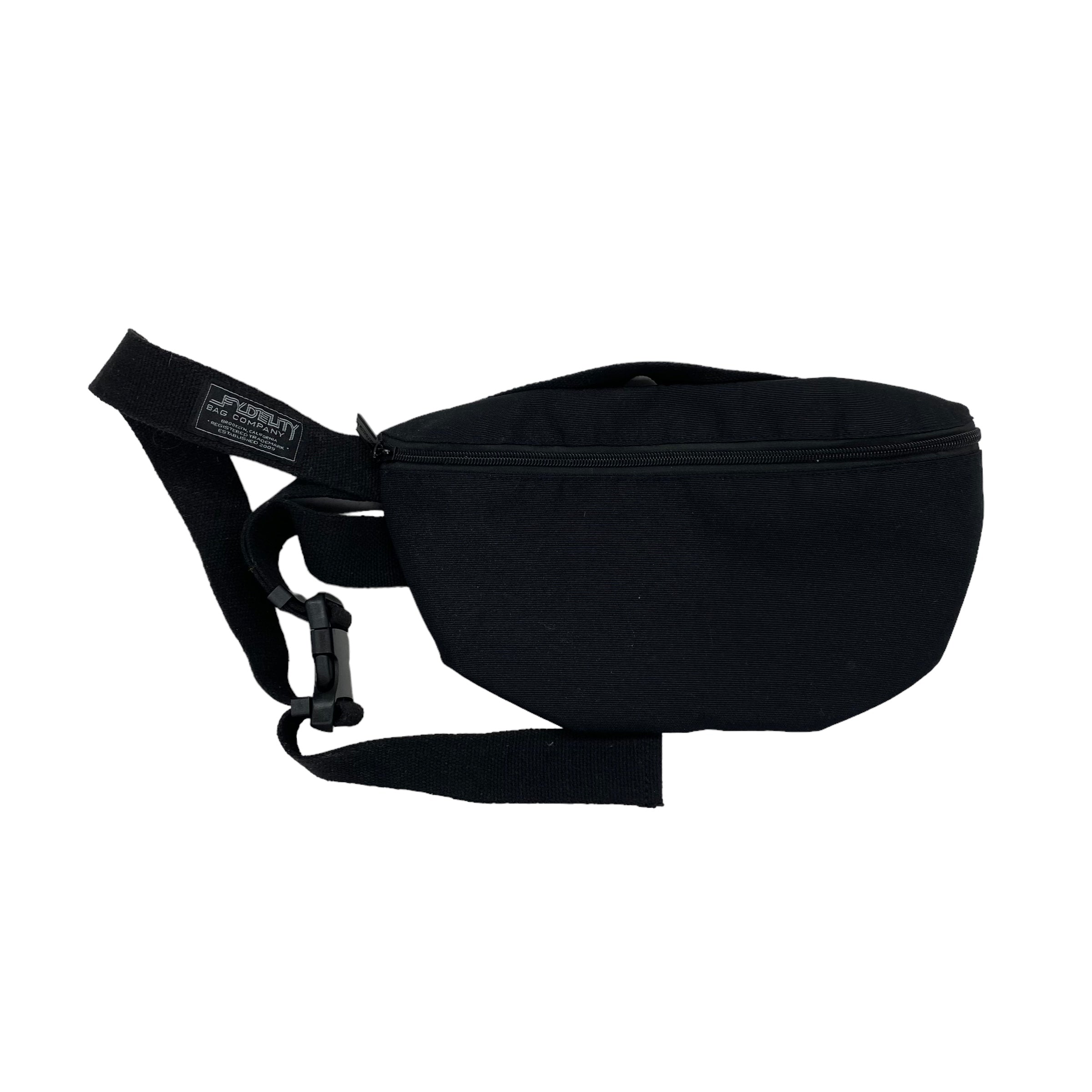 Belt Bag By Clothes Mentor  Size: Medium