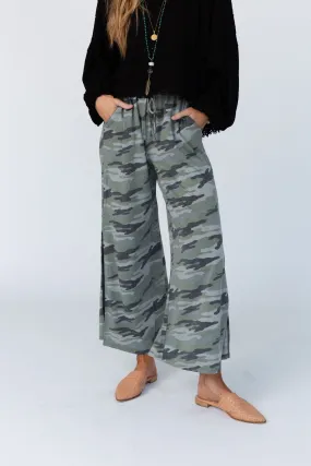 Casual Wanderer Wide Leg Slit Pants - Army Green Charcoal Camo