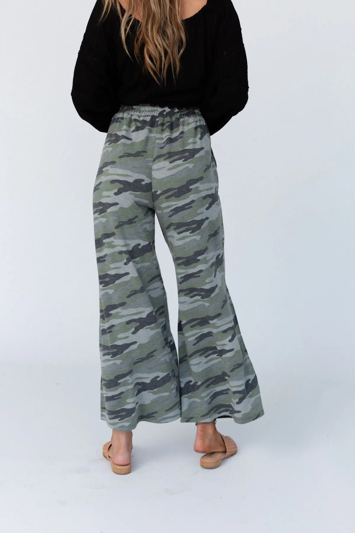 Casual Wanderer Wide Leg Slit Pants - Army Green Charcoal Camo