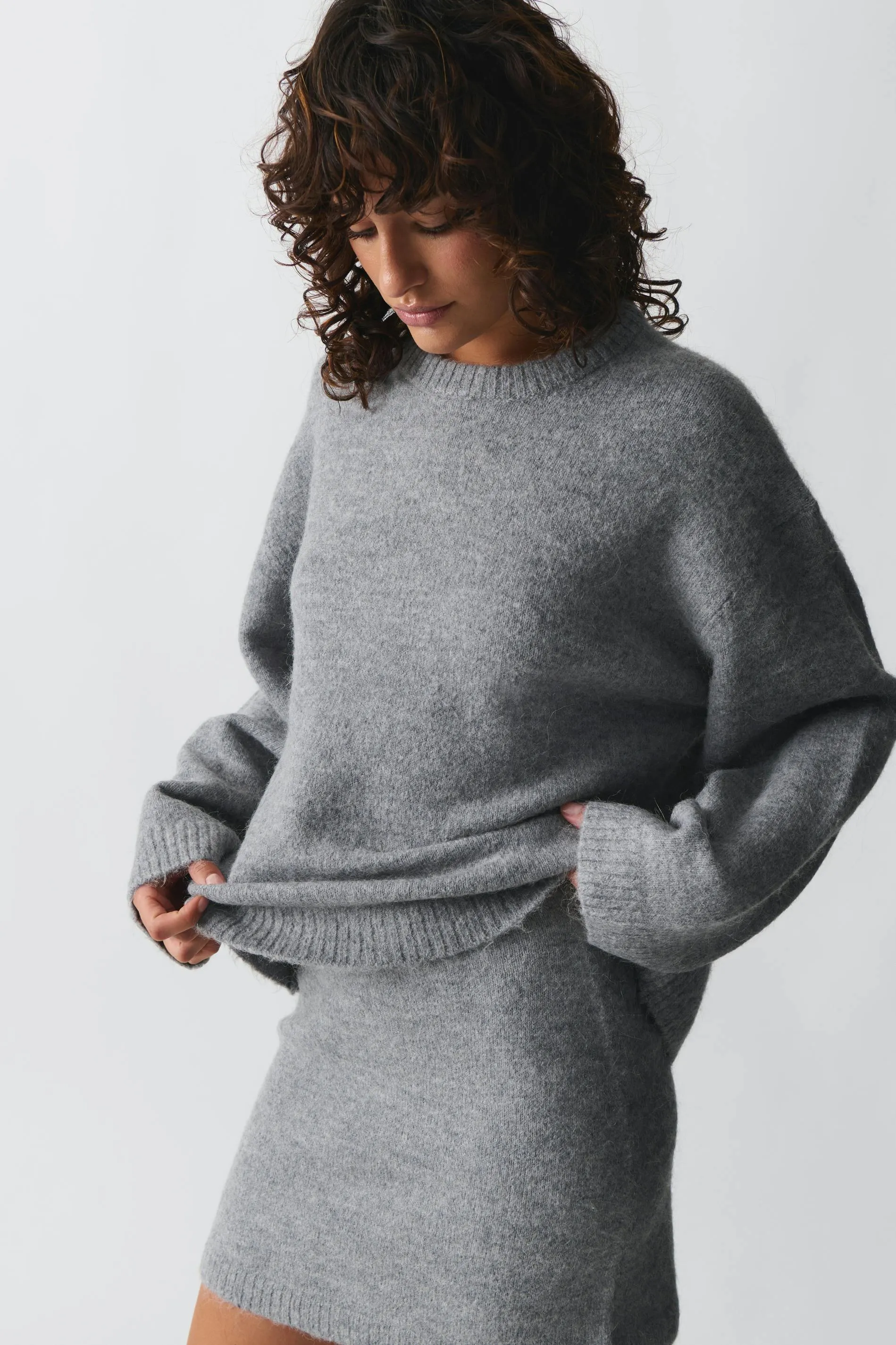 Crew neck knitted sweater