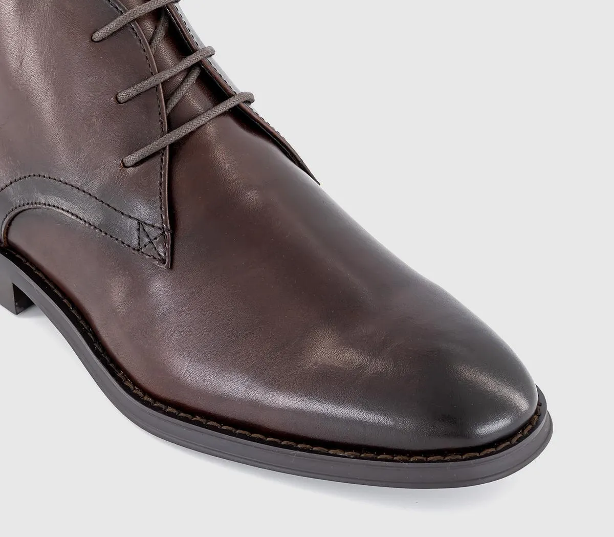 OFFICE Banbury Chukka Boots Brown Leather