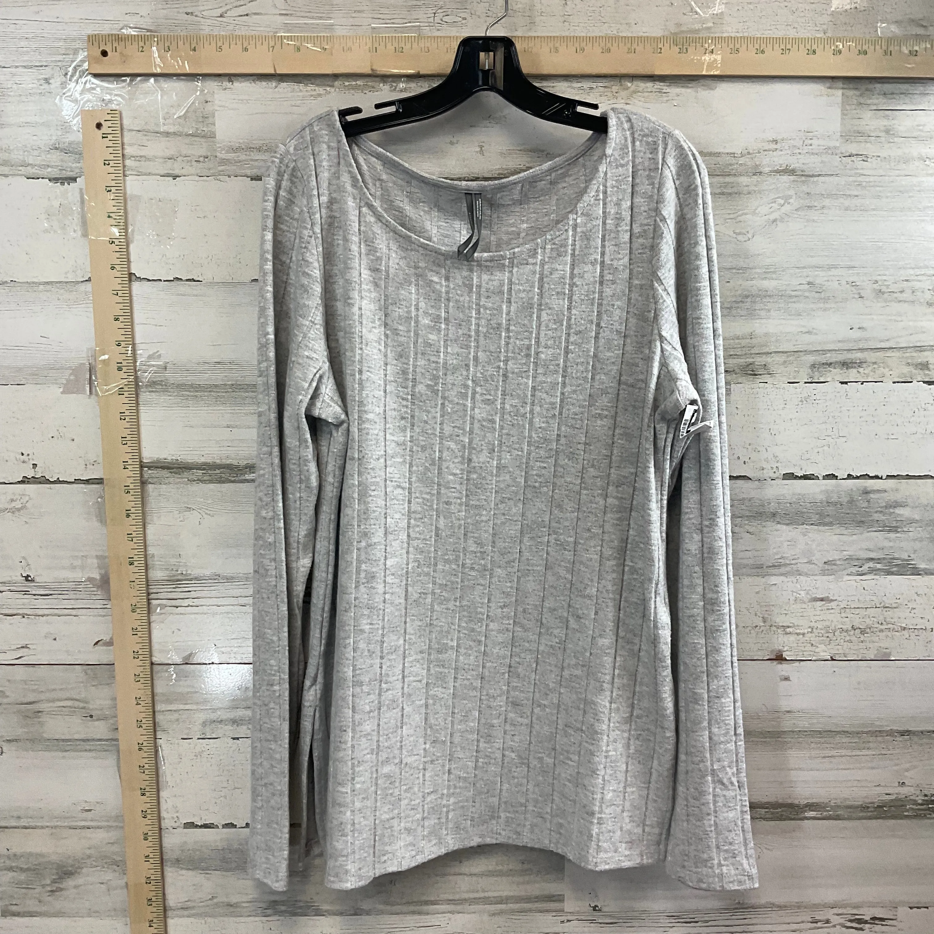 Sweater By Anthropologie In Grey, Size: Xl