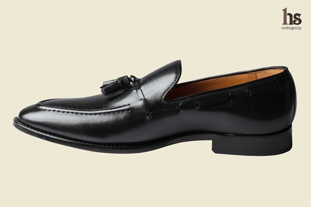 Tassel Loafer With Cord Stich On The Vamp- Black