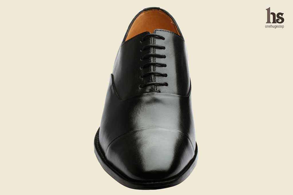 Toe Cap Pleated Oxford – Black