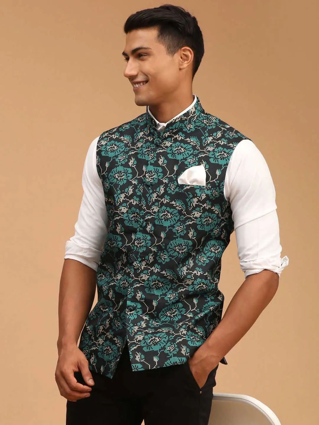 VASTRAMAY Men's Green Printed Nehru Jacket