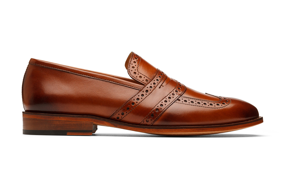 WINGCAP BROGUE PENNY LOAFER- COGNAC