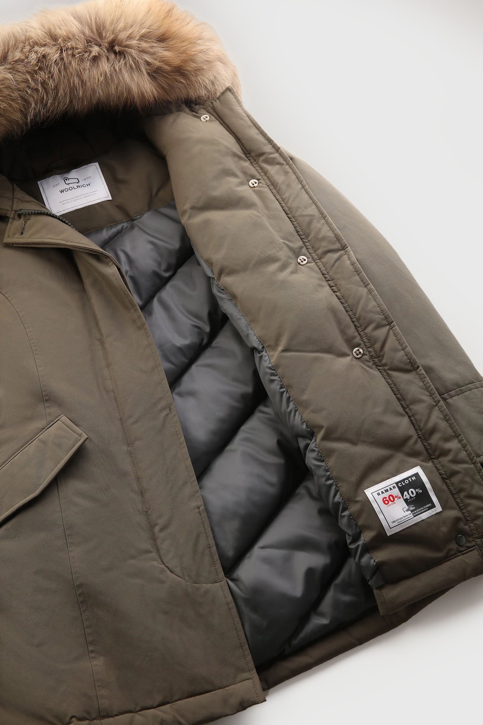 Woolrich Arctic Parka Piumino Verde Militare con Pelliccia di Procione