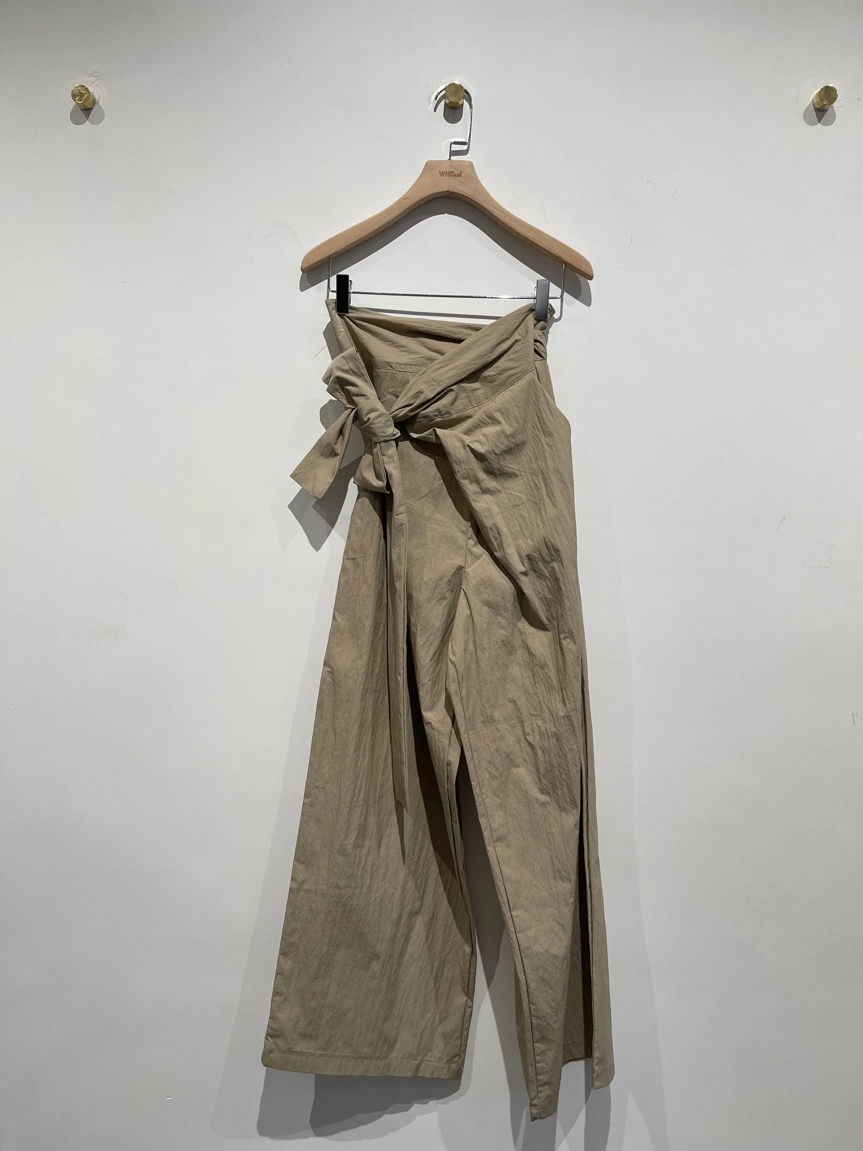 WS2023MAY290 (Khaki)